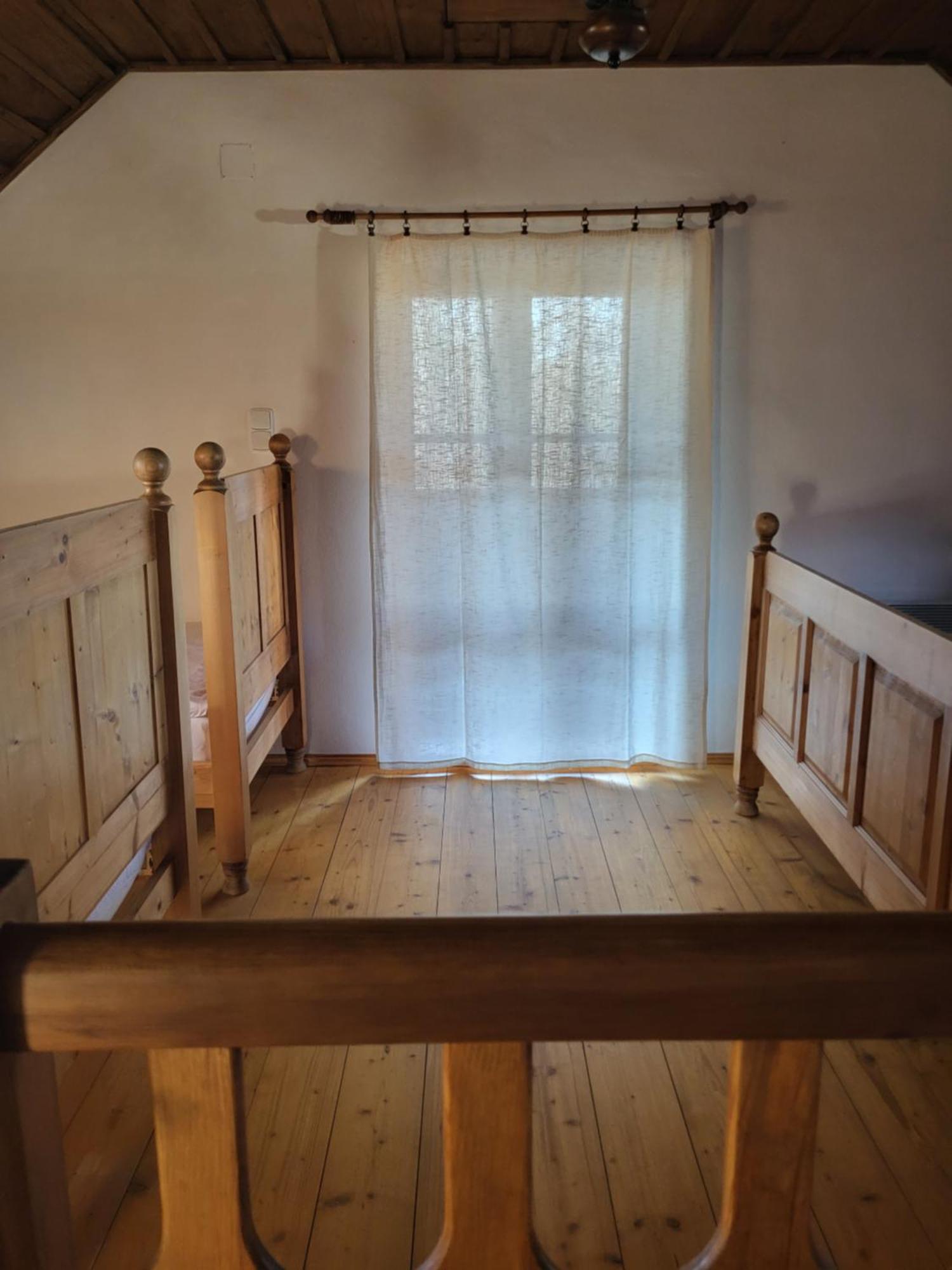 Apartmany Cerveny Dvur Chvalšiny Zewnętrze zdjęcie