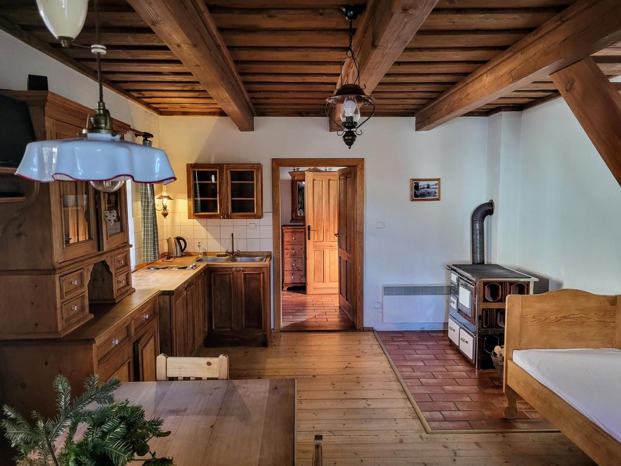 Apartmany Cerveny Dvur Chvalšiny Zewnętrze zdjęcie